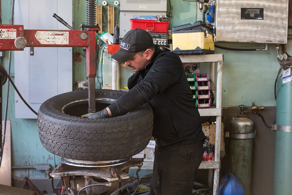 Oil n Go Tire Changing